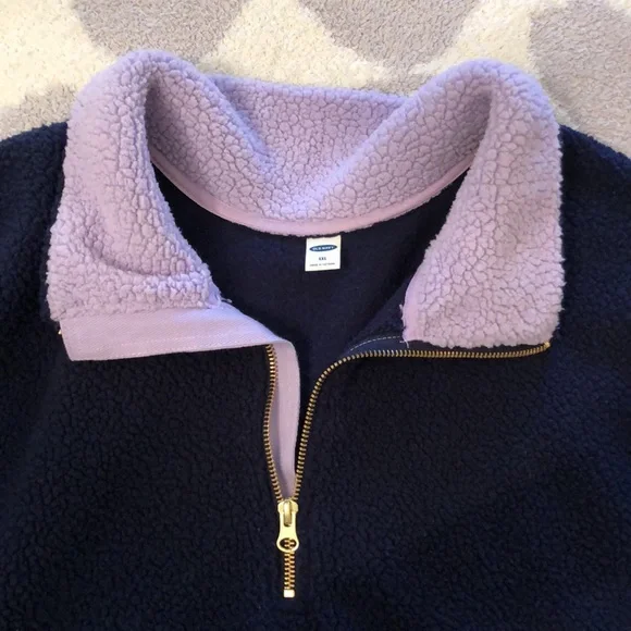 Old Navy Fleece Pullover - Picture 4 of 4